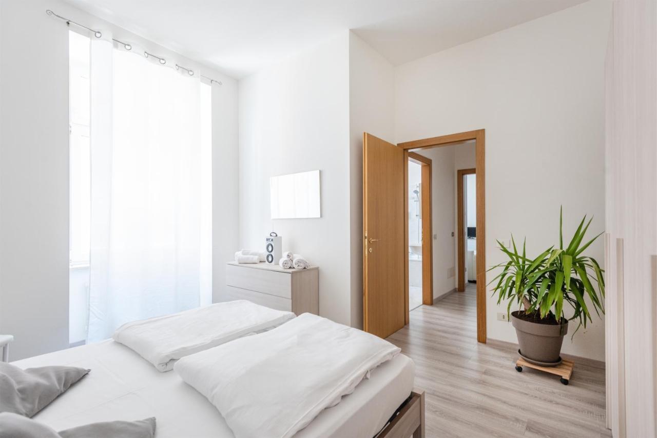 Residenza Ester ริวาเดลการ์ดา ภายนอก รูปภาพ