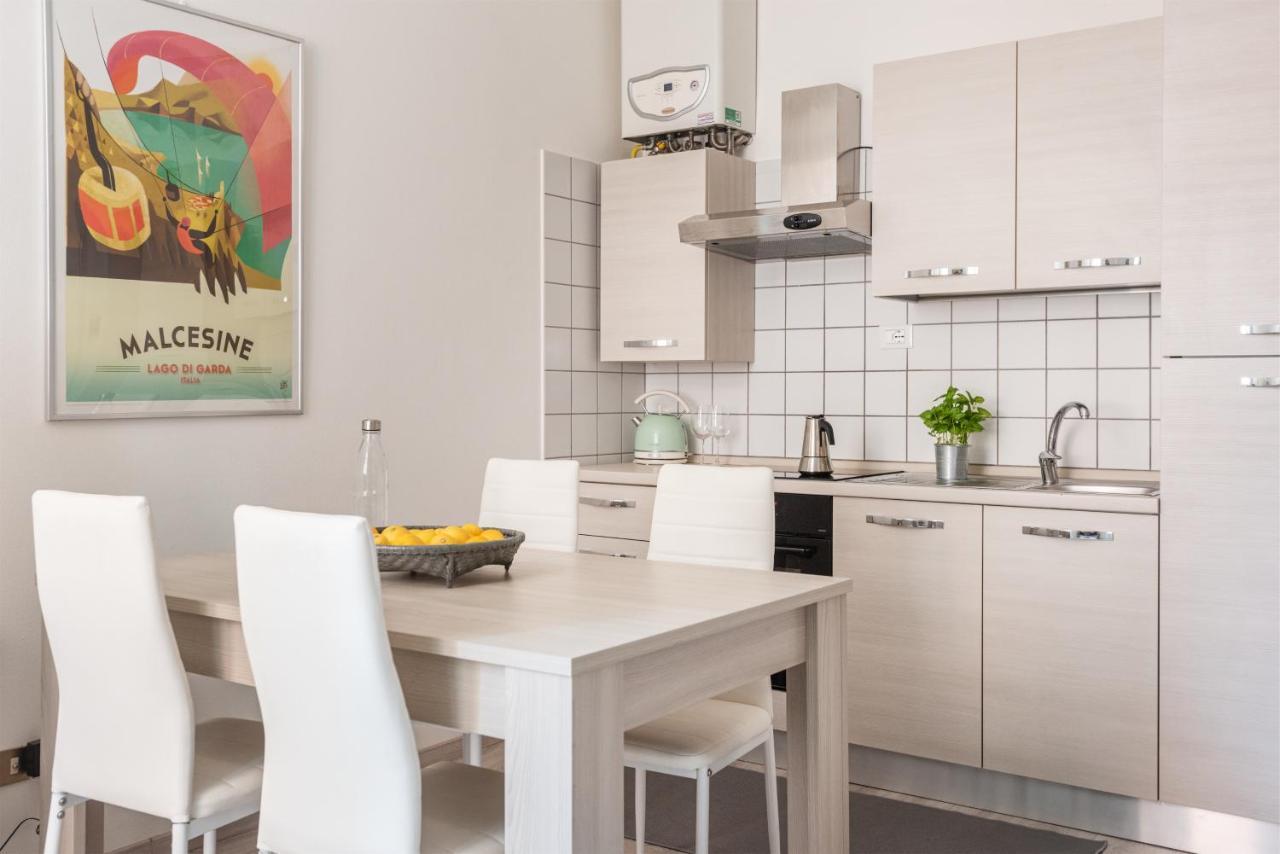 Residenza Ester ริวาเดลการ์ดา ภายนอก รูปภาพ