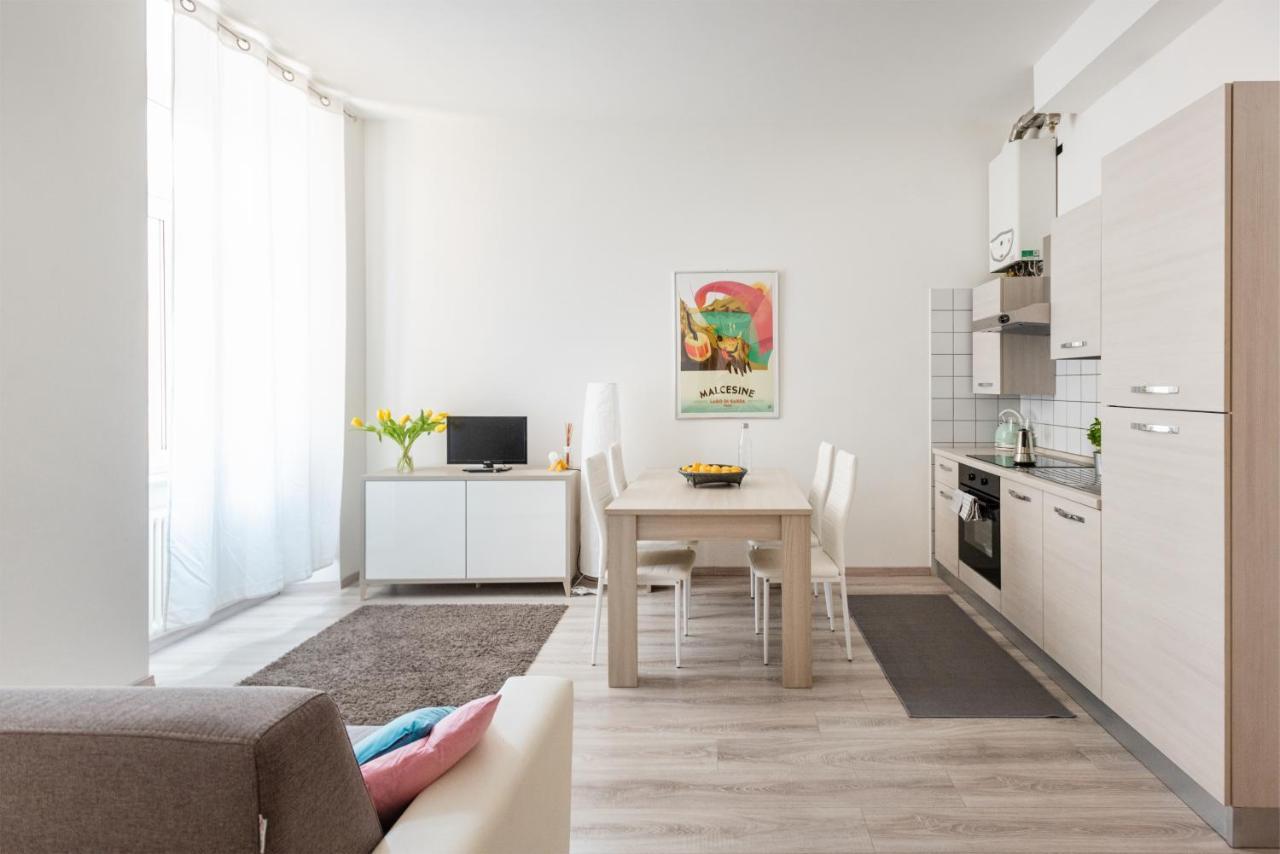 Residenza Ester ริวาเดลการ์ดา ภายนอก รูปภาพ